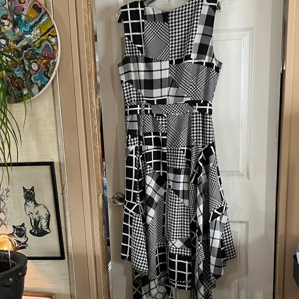 Calvin Klein Black and White Asymmetrical Dress - Picture 3 of 8